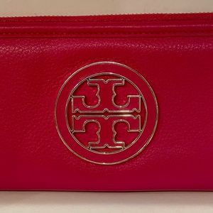 Tory Burch wallet